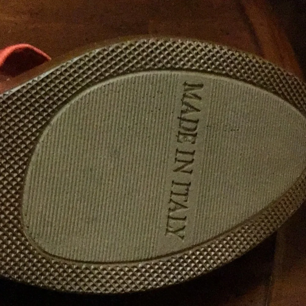 SHOE ITALIAN SHOEMAKERS SIZE 9 ORANGE